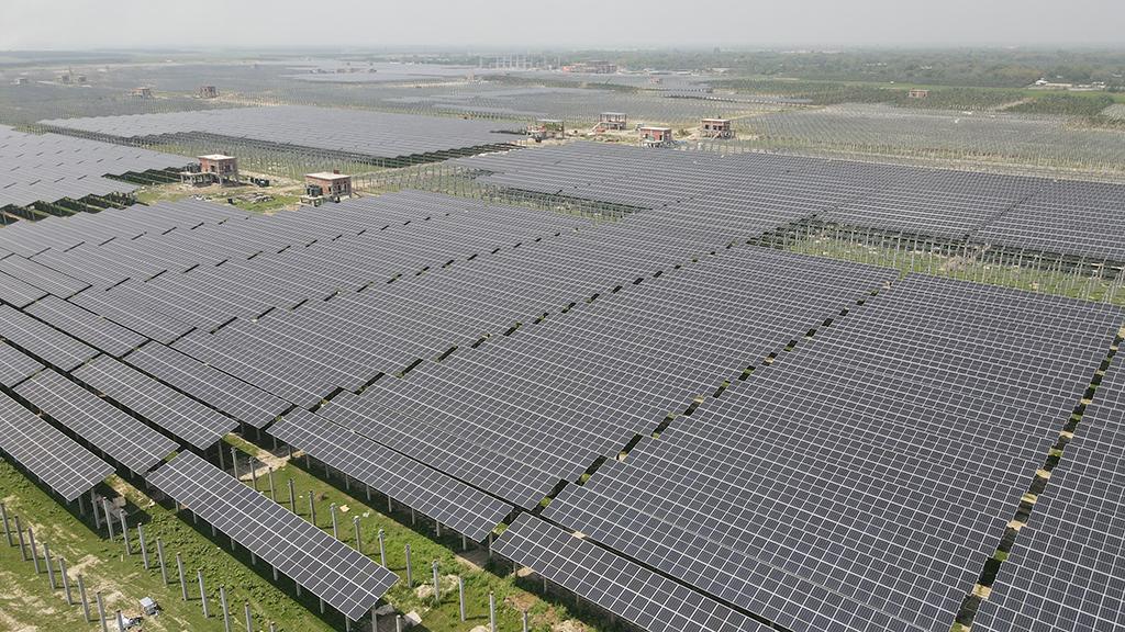 Emerge Partners with Abu Dhabi’s EDB to Drive Large-Scale Solar Development in UAE – EQ